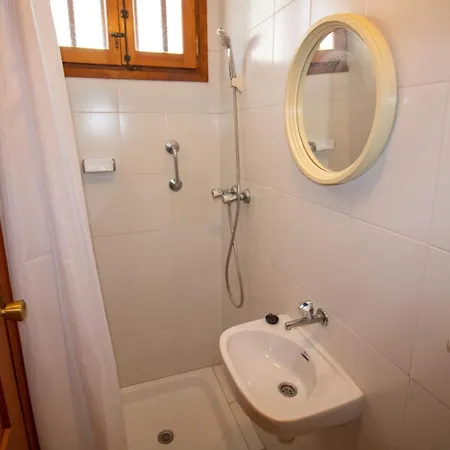 Дом отдыха Con Jardin Y Piscina - Fuentes